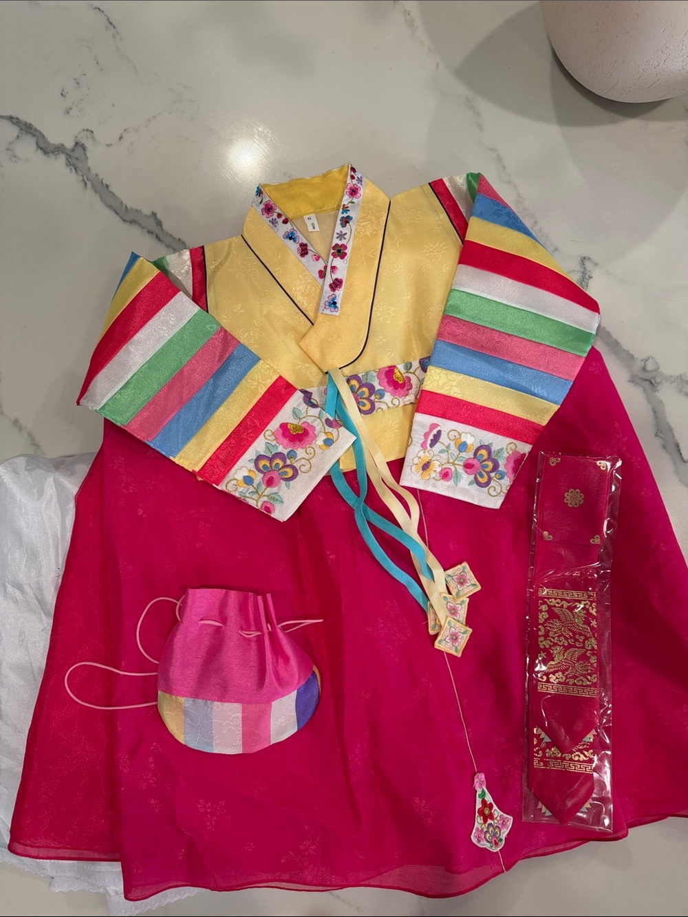 Traditional Kids Korean Hanbok Costume - Pink & Yellow size 6T